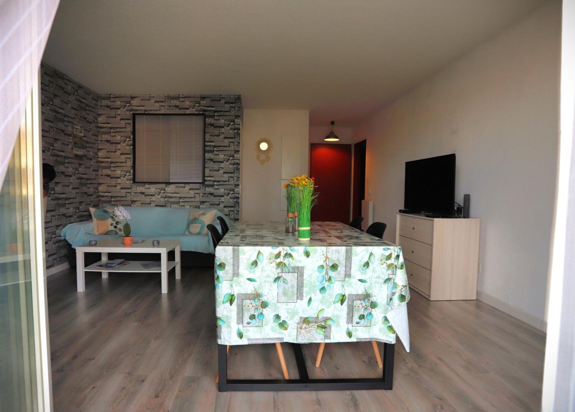 Appart T2 Dans Residence Calme Parking Prive Gratuit Miramas Dış mekan fotoğraf