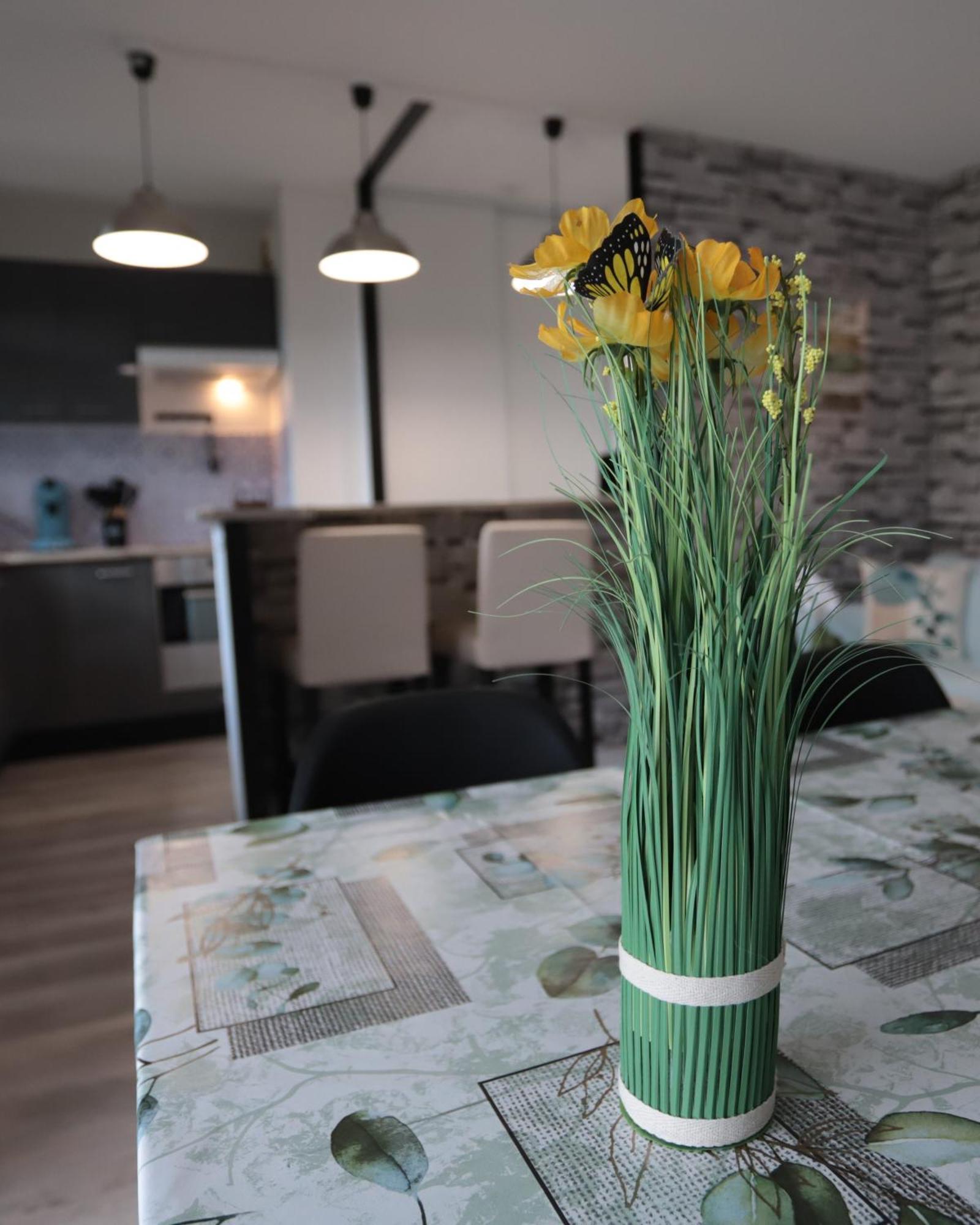 Appart T2 Dans Residence Calme Parking Prive Gratuit Miramas Dış mekan fotoğraf